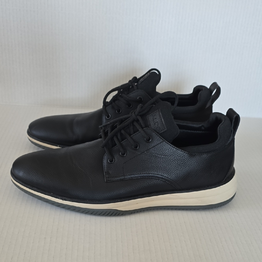 Aldo Men's Black Derby Sneakers with Cream Sole Size 11